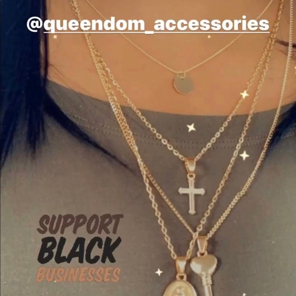 Brand new layered necklace - Picture 2 of 2